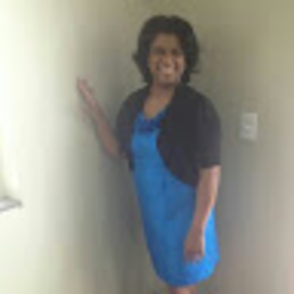 Meet your Posher, Lorie